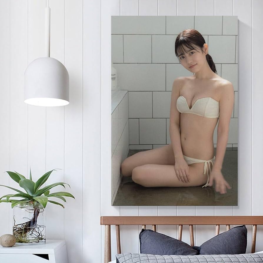 油絵　[月下の水着]   アート　インテリア　美術品 Amazon.co.jp: 倉科カナ清純写真かわいいポスターセクシービキニ